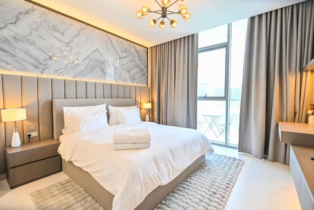 Luxe Shortlet - Direct Access To Crystal Lagoon 1Br Unit In District One Meydan Daire Dubai Dış mekan fotoğraf